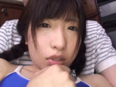 【合法ロリGIF】ロリはちょいブスのほうが抜けるという伝説を打ち破るwwwスク水美少女の痙攣アクメww