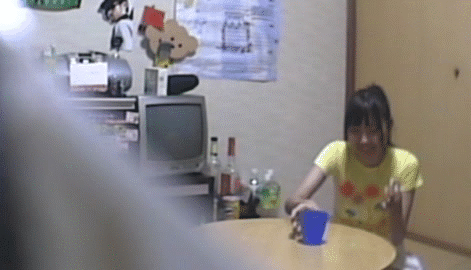 【レ●プGIF】保護者からも信頼の厚かった小●校教諭が児ど●猥褻で逮捕された…その衝撃の犯行がこちら! その2