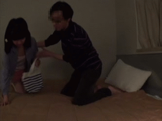 【合法ロリGIF】これガチやん…キモオタが小学生と円光してる隠し撮りに闇しか感じねーｗｗｗｗ その1