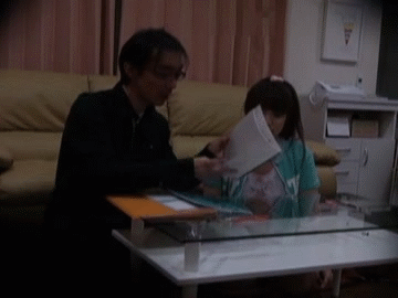【合法ロリGIF】自宅で個人塾を営む変態が小学生の教え子と恋愛関係のもつれ！？ネットに晒されたリベンジポルノ その1