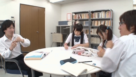 【エロGIF】悪ノリした透明人間のイタズラが勃起不可避ｗｗｗｗｗｗ その1