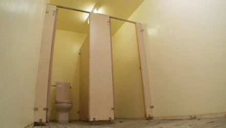 【公衆便所レイプGIF】これが修羅の国か!?糞溜めのような公衆便所で犯される小学生がトラウマ不可避ww その1